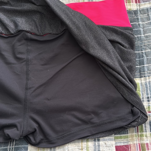 Lululemon Skort - Picture 2 of 4